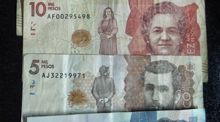 Billetes / Billetes Colombianos / Pesos colombianos / moneda / monedas/ Dinero / Plata / Peso Colombiano / Pesos