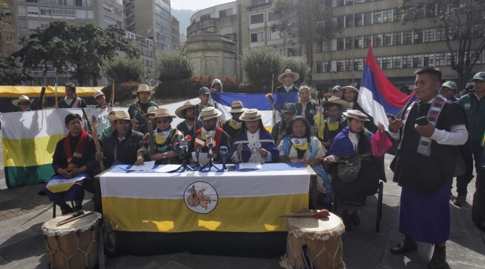 Guardia Indígena Misak se pronuncia por la toma a Revista Semana
