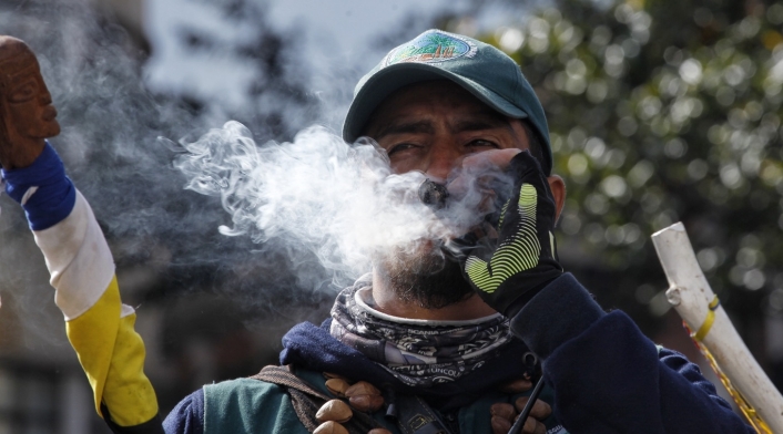 Guardia Indígena Misak se pronuncia por la toma a Revista Semana