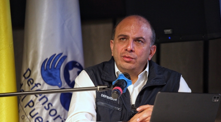 Carlos Camargo Carlos Camargo Asís, Defensor del Pueblo en rueda de prensa: riesgo de conflictos sociales en el marco de las elecciones territoriales.