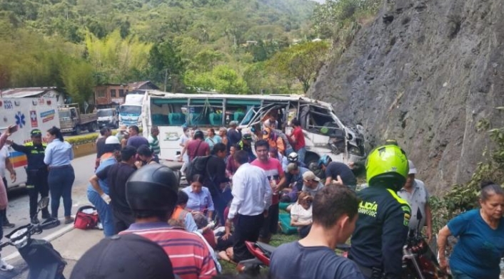 accidente en la vía Bogotá - La Vega