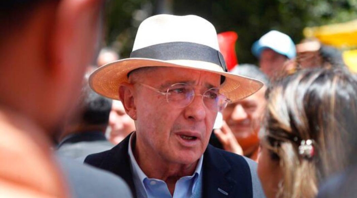 Álvaro Uribe Álvaro Uribe