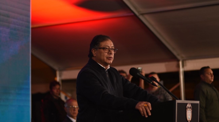 Gustavo Petro pide perdón por los falsos positivos Gustavo Petro pide perdón por los falsos positivos