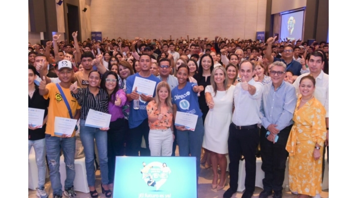 Gobernadora del Atlántico entregó becas universitarias Gobernadora del Atlántico entregó becas universitarias