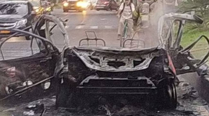 Incendio de taxi en Cali