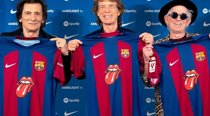 Banda de rock The Rolling Stones Logo de la banda de rock The Rolling Stones estará en la camiseta del Barcelona.