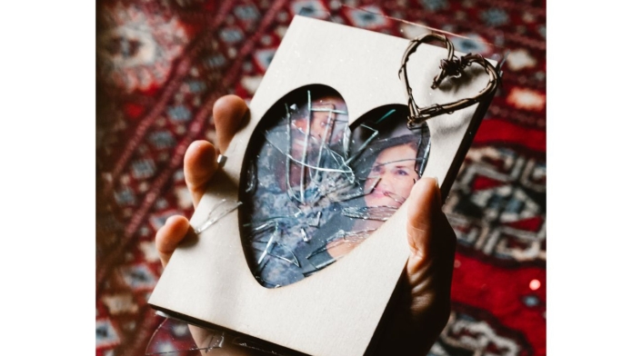 Lo que siente el cuerpo cuando le rompen el corazón Corazón roto: la tusa puede hacerle sentir como si sufriera un paro cardíaco