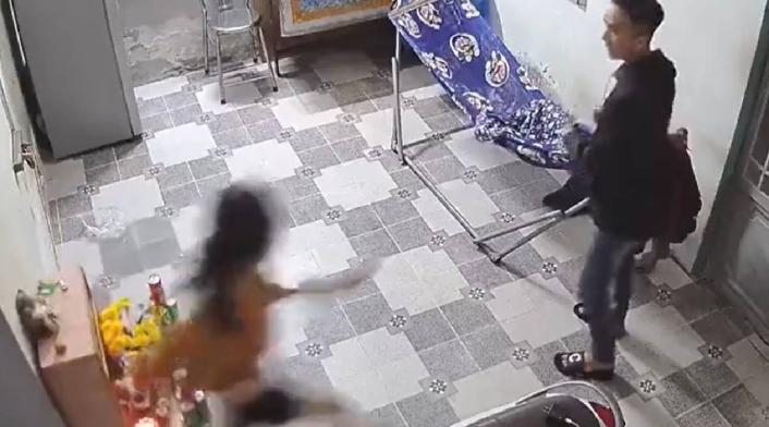 Golpiza de mujer a hombre Golpiza de mujer a hombre