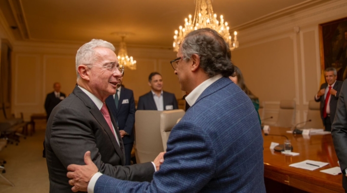 Reunión entre Gustavo Petro y Álvaro Uribe en Palacio