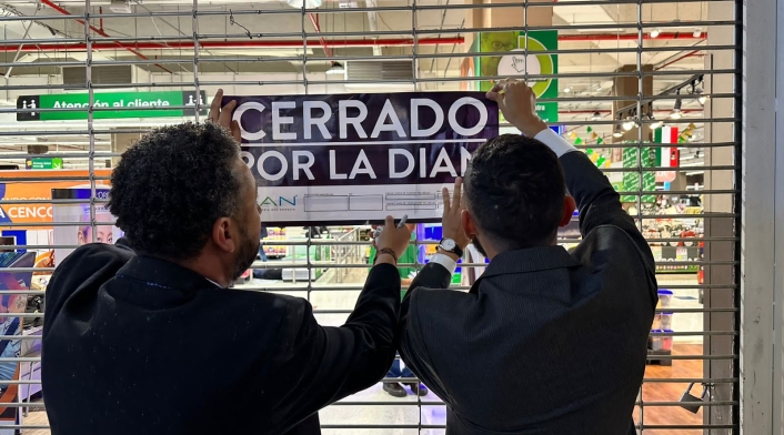Cierre_Jumbo_Centro_Comercial_Santa_Fe Cierre_Jumbo_Centro_Comercial_Santa_Fe