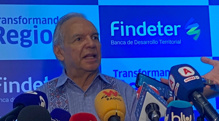 Ministro de Hacienda, Ricardo Bonilla, en rueda de prensa