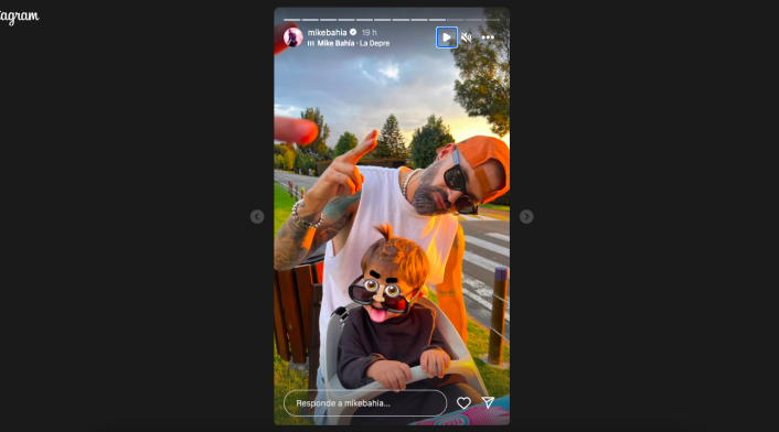 Mike Bahía y su hijo Kai en Instagram Stories