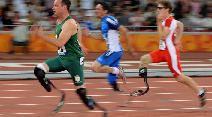 Atleta paralímpico Oscar Pistorius sale de prisión Atleta paralímpico Oscar Pistorius sale de prisión