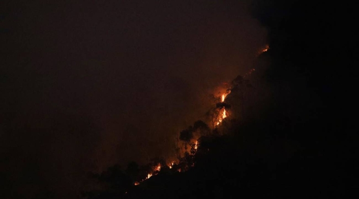 Incendio cerro El Cable en Bogotá Incendio cerro El Cable en Bogotá