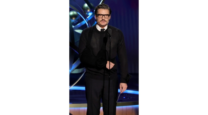 Pedro Pascal Pedro Pascal en los Emmy 2024