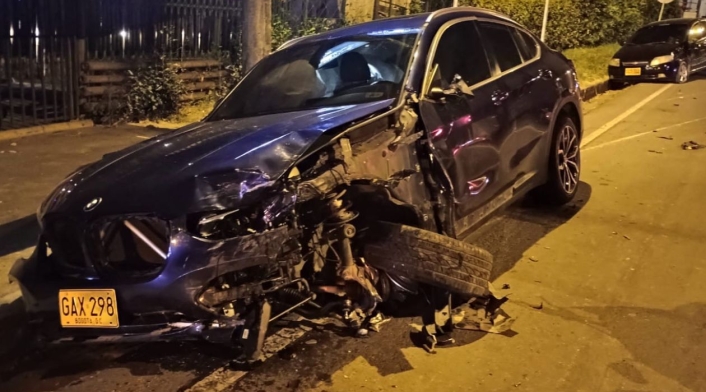 Imponen sanción económica a menor que ocasionó accidentes en Ibagué en camioneta BMW