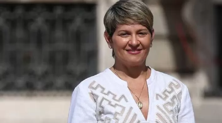 Verónica Alcocer Verónica Alcocer