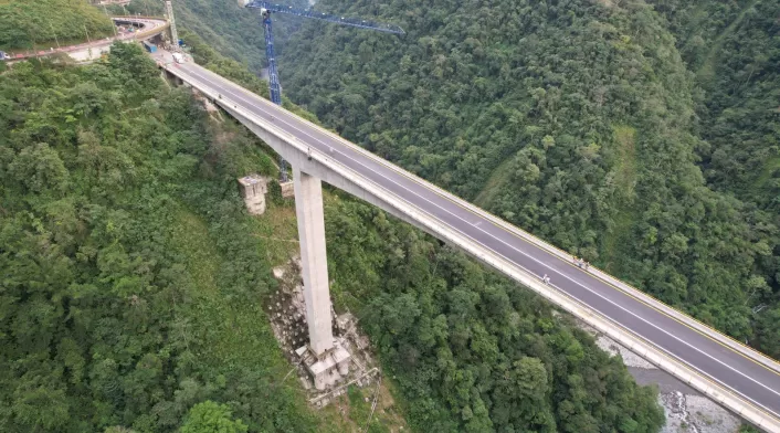 Terminan obras del puente de Chirajara