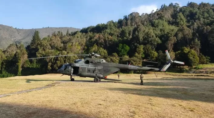 Helicóptero MI-17 de la Aviación del Ejército