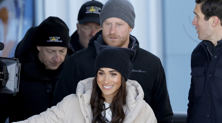 El príncipe Harry y Meghan Markle de vacaciones en Canadá El príncipe Harry y Meghan Markle les habría cambiado el apellido a sus hijos