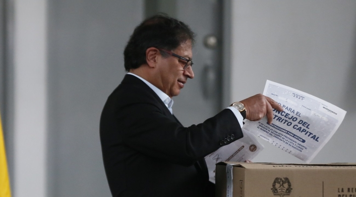 Gustavo Petro arremete contra Thomas Greg Gustavo Petro arremete contra Thomas Greg