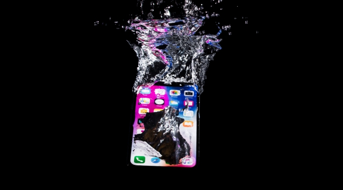 Máxima profundidad a la que puede hundir su Iphone sin daños Máxima profundidad a la que puede hundir su Iphone sin daños