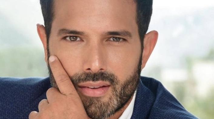 Alejandro Estrada Alejandro Estrada