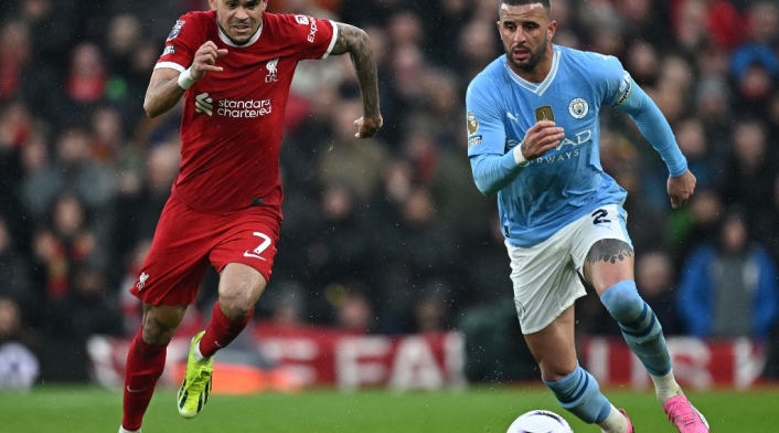 Luis Díaz - Liverpool - Kyle Walker Luis Díaz - Liverpool - Kyle Walker