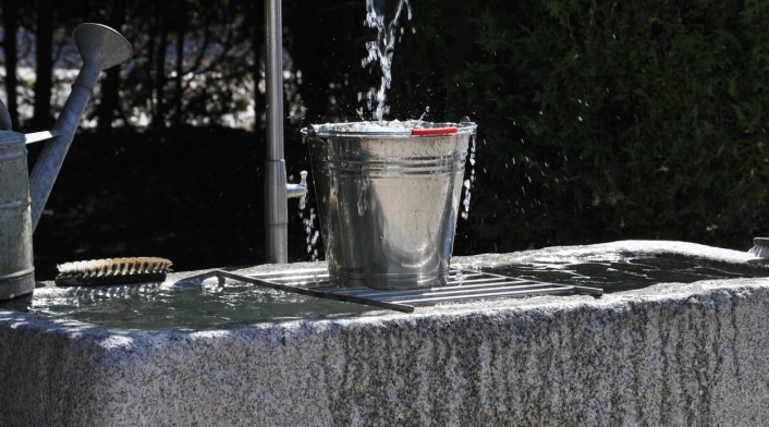Balde con agua Balde con agua