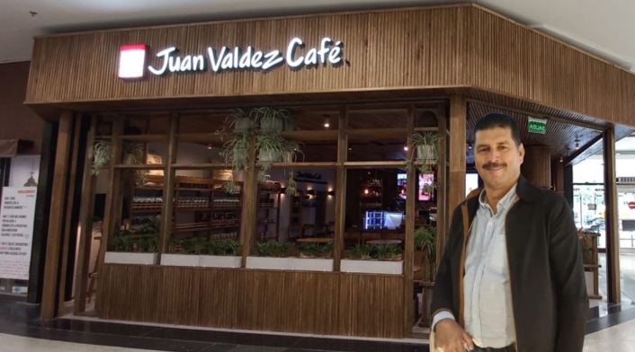 Murió Carlos Castañeda, quien fue Juan Valdez durante 20 años Murió Carlos Castañeda, quien fue Juan Valdez durante 20 años