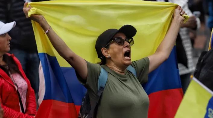 Marchas contra Petro