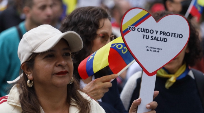 Marchas contra Petro