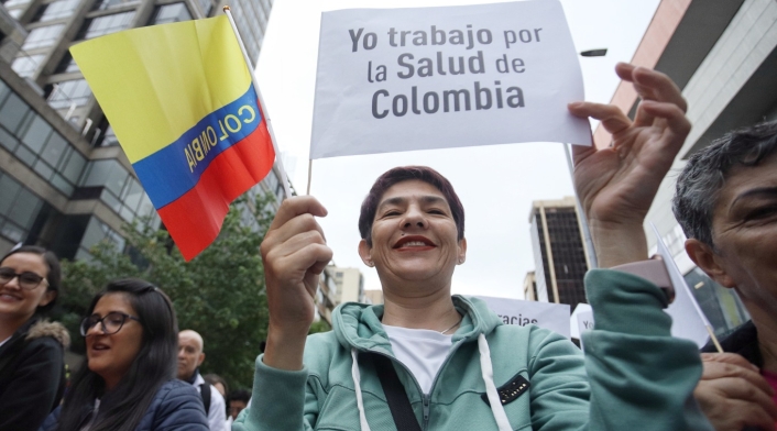 Marchas contra Petro