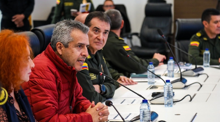 Luis Fernando Velasco, minsitro del Interior, desde el PMU Luis Fernando Velasco, minsitro del Interior, desde el PMU