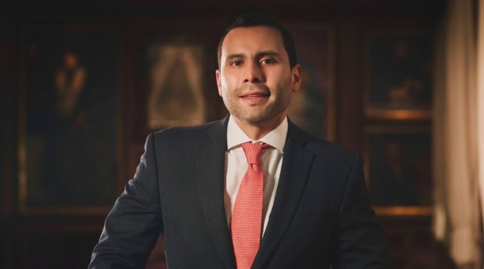 Corte Constitucional ratificó a Altus Baquero como magistrado del CNE Corte Constitucional ratificó a Altus Baquero como magistrado del CNE