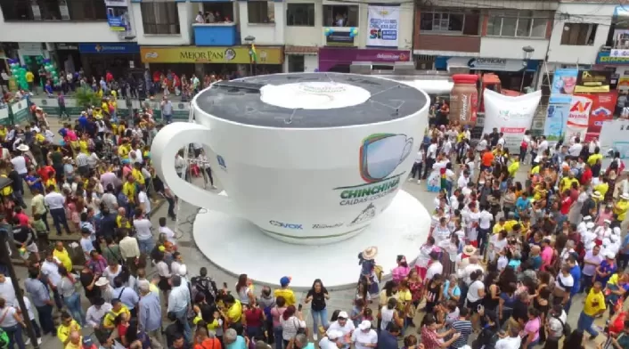 La taza de café más grande del mundo La taza de café más grande del mundo