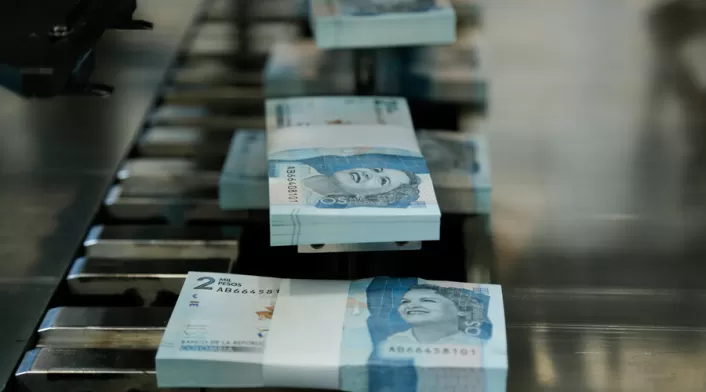 Pesos colombianos