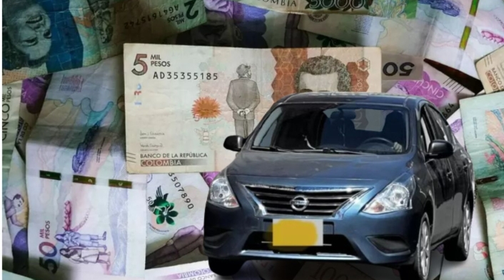 Impuesto vehicular Billetes y un carro