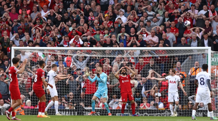 Liverpool vs Tottenham Liverpool vs Tottenham