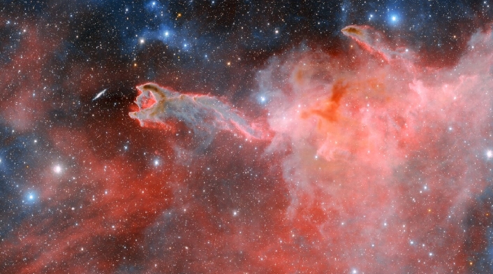 'La mano de Dios' ¿Mensaje divino o simple coincidencia? Astrónomos encuentran una nebulosa con forma de mano a la que denominado 'La mano de Dios'.