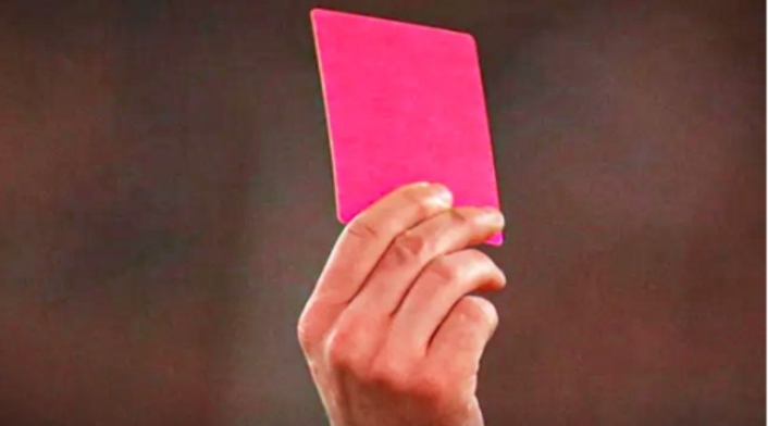 Tarjeta rosa, fútbol Tarjeta rosa en el fútbol