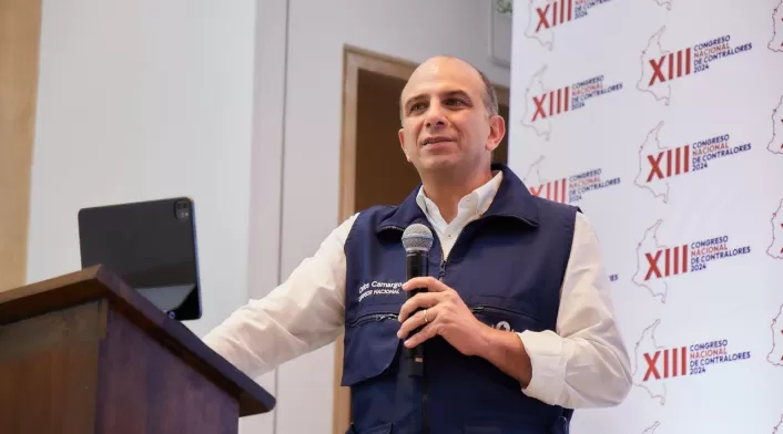 Carlos Camargo defensor del pueblo