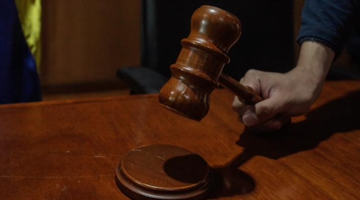 Mazo de juez / mazo de corte / martillo de juez / martillo de corte / Justicia / Fallo Mazo de juez / mazo de corte / martillo de juez / martillo de corte / Justicia / Fallo