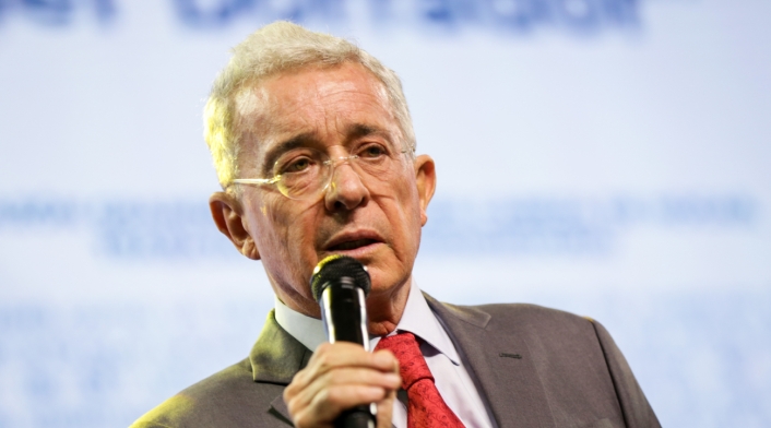 Álvaro Uribe Álvaro Uribe