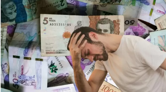 Arriendo en Colombia: casos donde se debe pagar indemnización Billetes y una persona preocupada