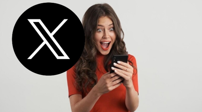 Cambios que sorprenden a usuarios de X Mujer sorprendida viendo en el celular los cambios de la red social X