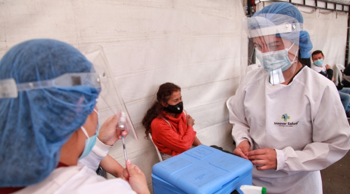 Riesgo de Infecciones Respiratorias Agudas en Colombia durante la temporada de lluvia Riesgo de Infecciones Respiratorias Agudas en Colombia durante la temporada de lluvia