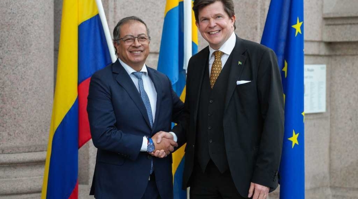 Gustavo Petro en su visita al parlamento sueco Gustavo Petro en su visita al parlamento sueco