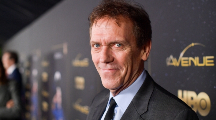 Así luce Hugh Laurie actualmente Hugh Laurie en el año 2020 durante la premier de "Avenue 5