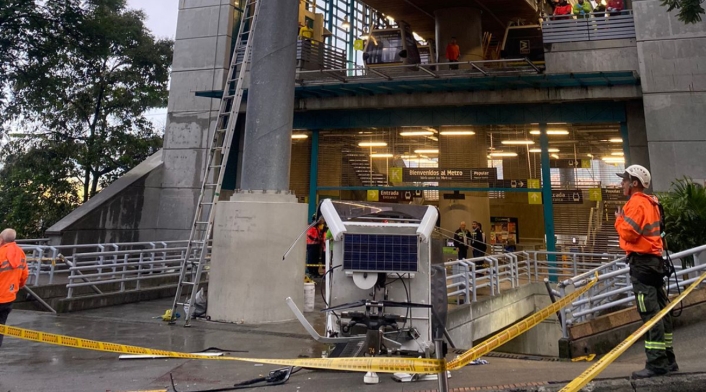 Se descolgó cabina del Metrocable de Medellín Se descolgó cabina del Metrocable de Medellín